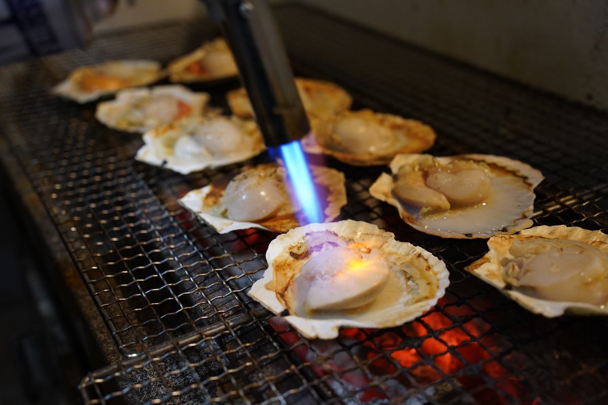 Hokkaido scallops seared over charcoal