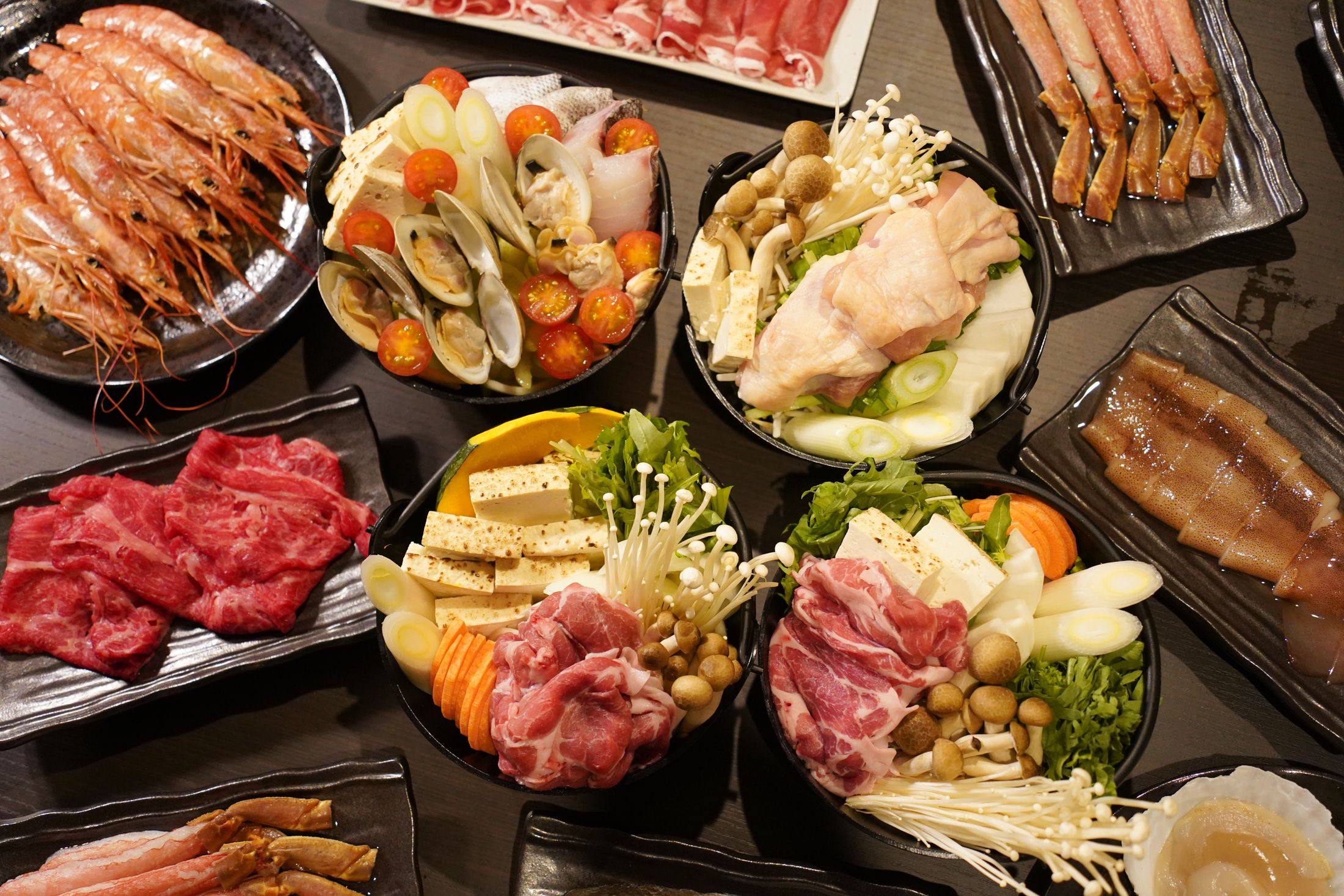 Eight dashi hot pots with Hokkaido crab, wagyu and seafood at DASHIDO NISEKO (formerly KANIZA NISEKO)